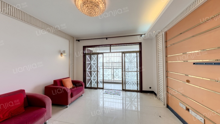 海岸警苑小区二手房实景图