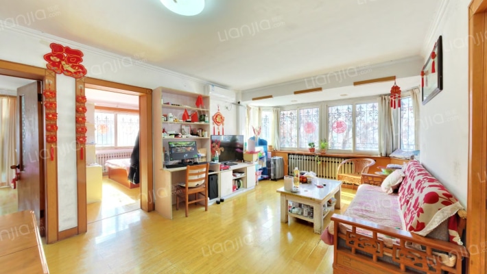 青岛中房云溪小区D二手房实景图