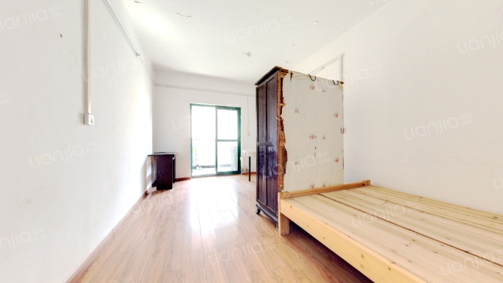 军威苑小区二手房实景图