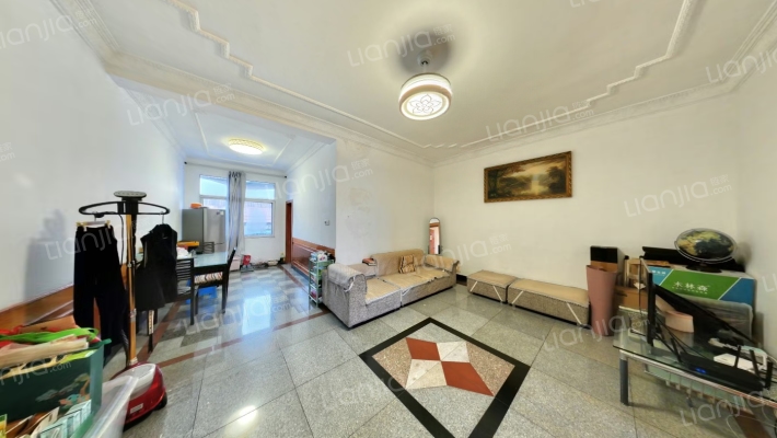 一纬路二手房实景图