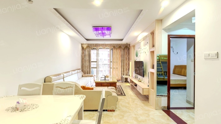 花香四季雅苑二手房实景图