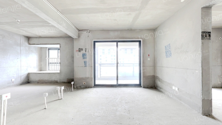 中船·翠湖名邸二手房实景图