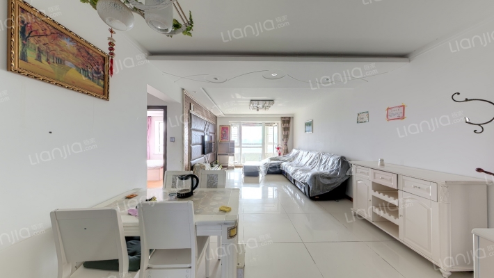 中海城阿尔卑斯二手房实景图