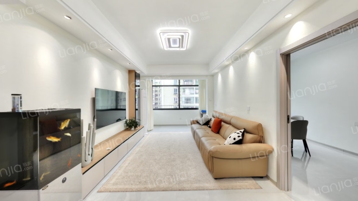 麓景路二手房实景图