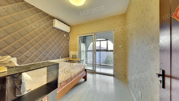 大地伊丽雅特湾二手房实景图