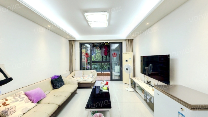 绿地海顿公馆B区二手房实景图