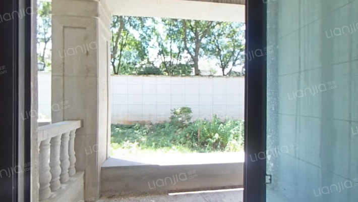 枫丹丽舍二手房实景图