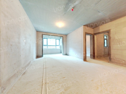 整租·润华·翡翠国际 3室2厅 东/东南/南