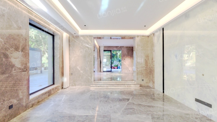 伍兹华府二手房实景图