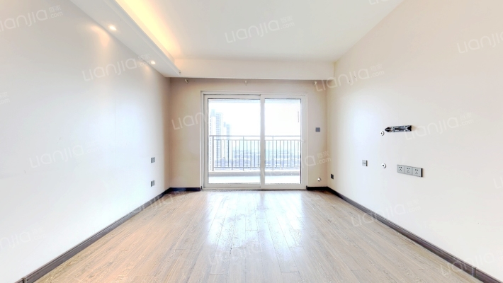 翡翠河滨雅苑二手房实景图