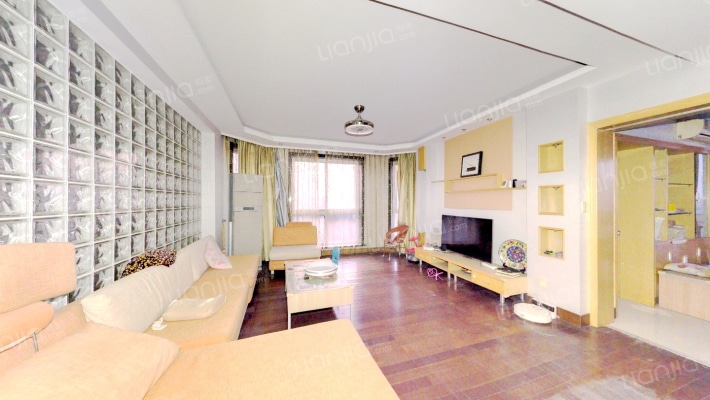 世纪名苑二手房实景图