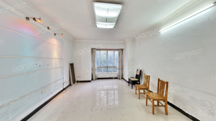 荣鑫家园二手房实景图