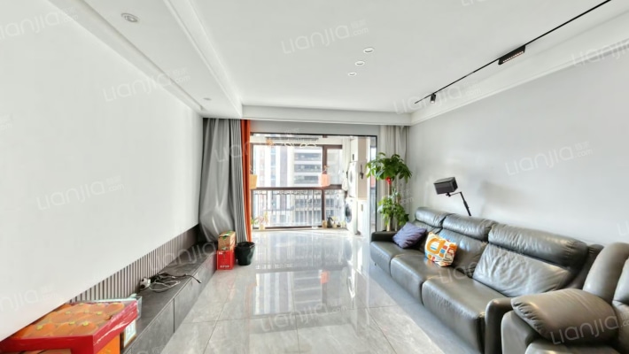 建发御珑湾二手房实景图