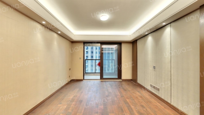 绿地光谷中心城二手房实景图