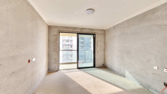 永威双鹤湖畔二手房实景图