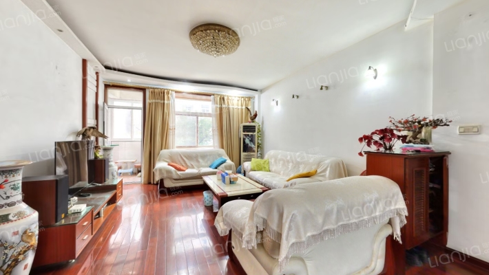 山水华庭二手房实景图