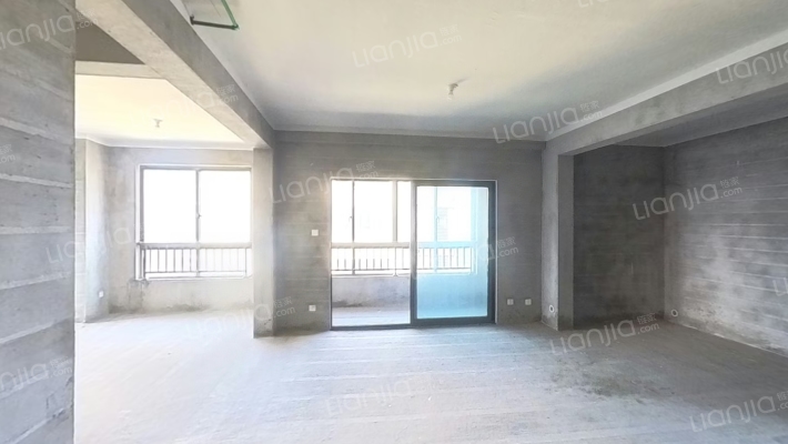 翡翠园二手房实景图