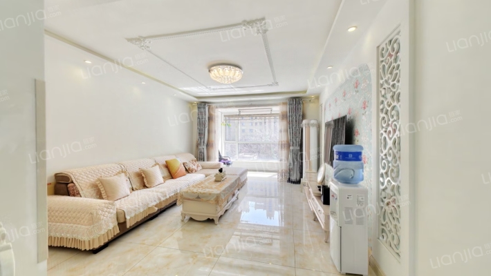 环球凯旋公馆二手房实景图