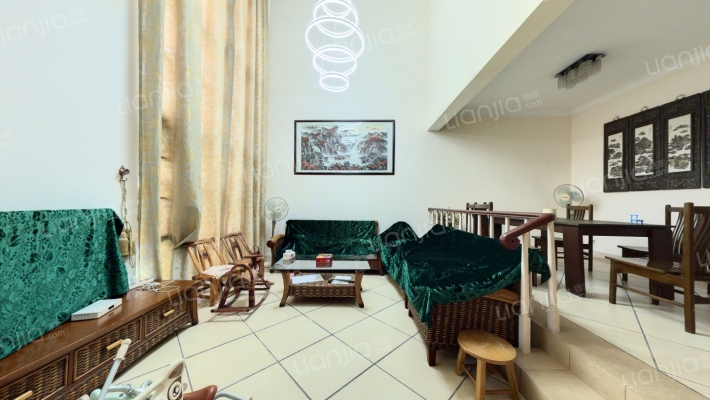 东方夏湾拿二手房实景图