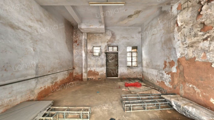 石油公司宿舍二手房实景图