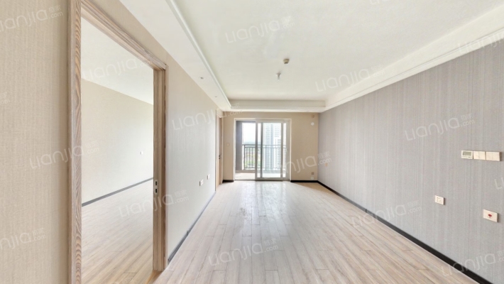 万科大都会云境二手房实景图