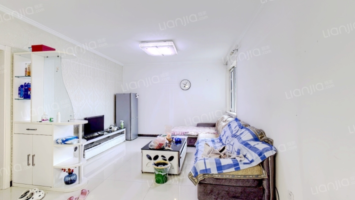 冠云路，大社区，环境好，交通便利，-客厅