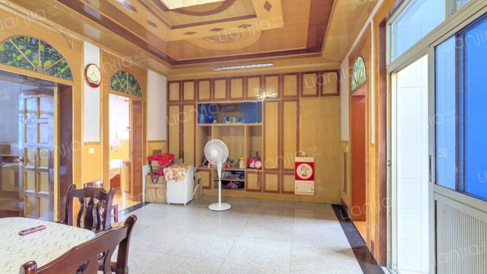 育才新村二手房实景图