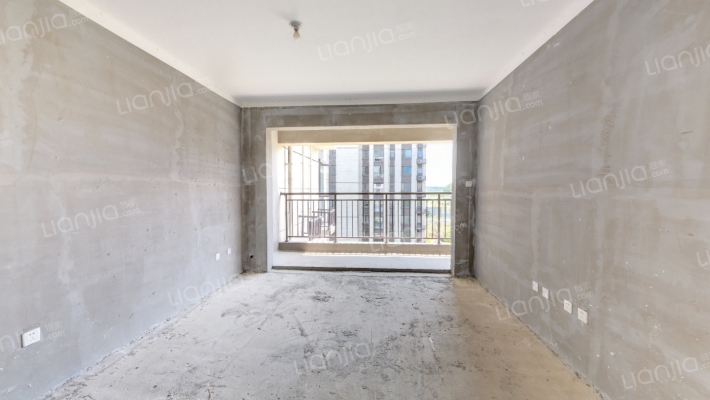 蓝天澜湖小镇二手房实景图