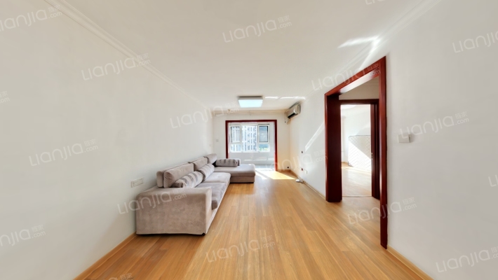 鲁能领秀城东三区二手房实景图