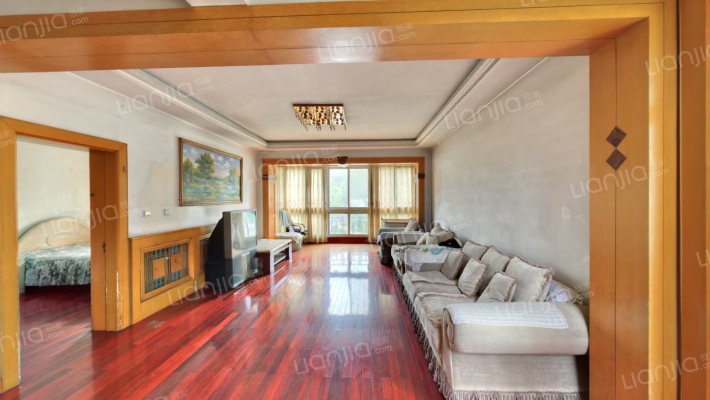 东油馨村二手房实景图