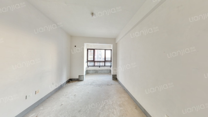 绿地雪莱小镇二手房实景图