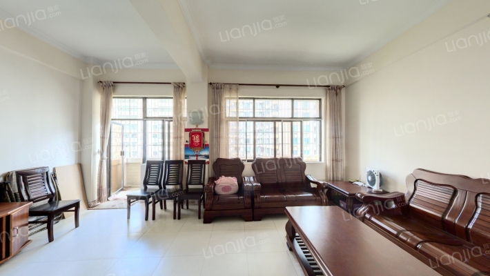 海滨花园二手房实景图