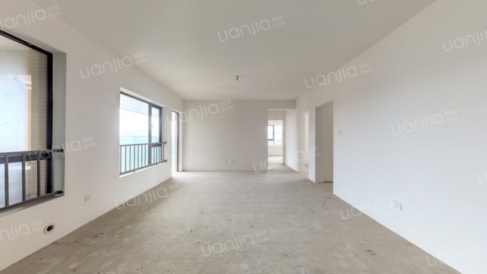 翡翠名邸二手房实景图