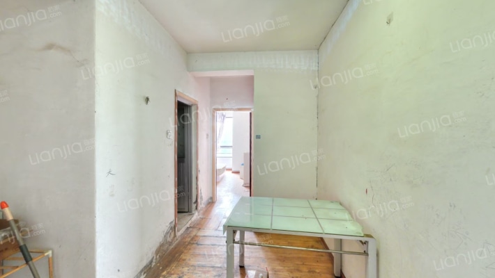 高速滨湖时代广场二手房实景图