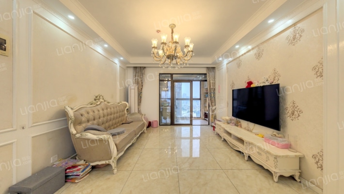 蓝鼎海棠湾二手房实景图