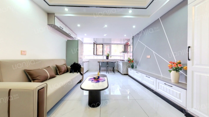 建大四小区二手房实景图