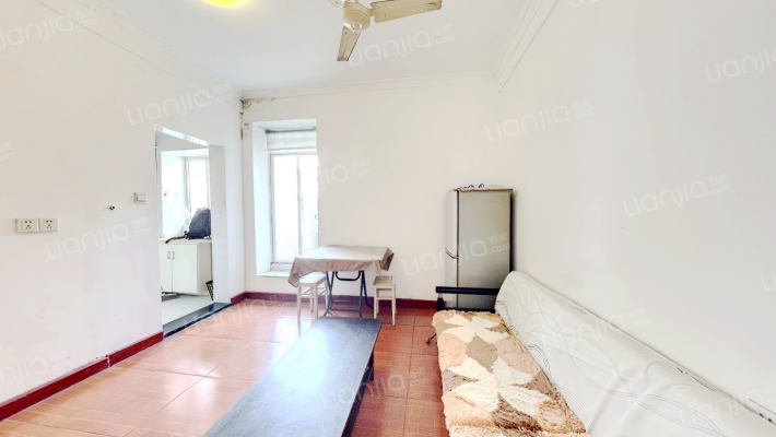 黄兴路25号二手房实景图