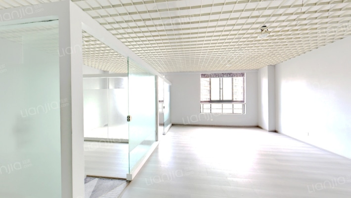 万特商务中心二手房实景图