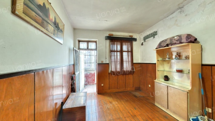 槐树路318号二手房实景图