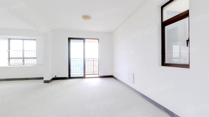 望湖名苑西区二手房实景图