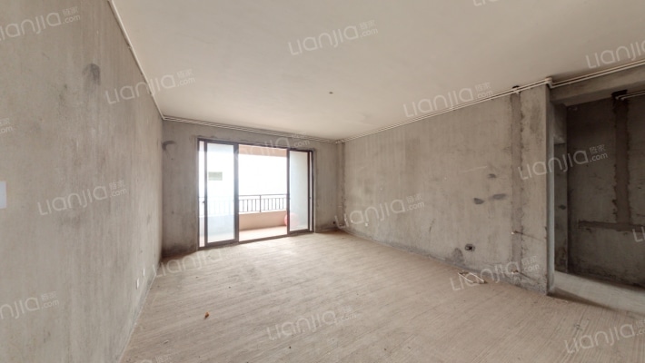 绿地悦城A区二手房实景图