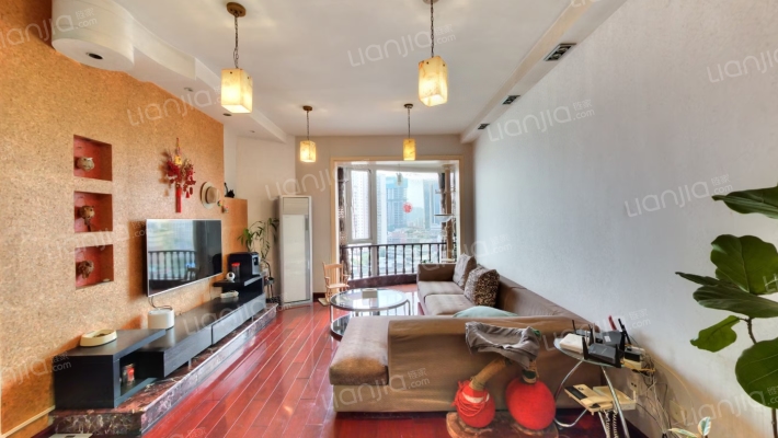 锦江花园城二手房实景图