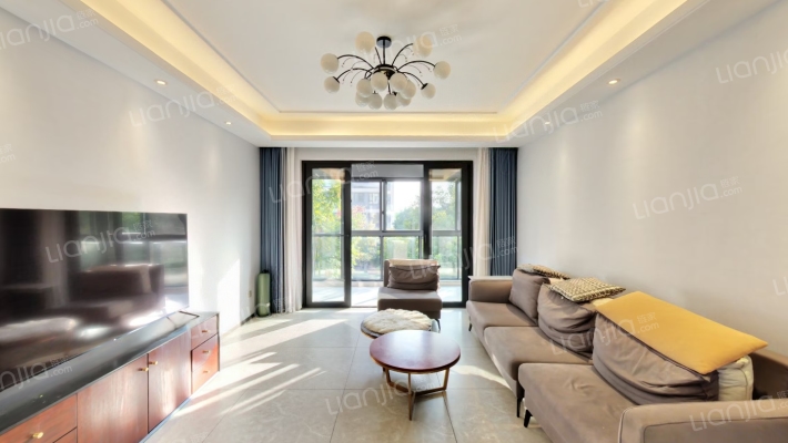 晴湾上园三区二手房实景图