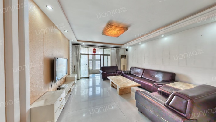 泰时新雅园二手房实景图