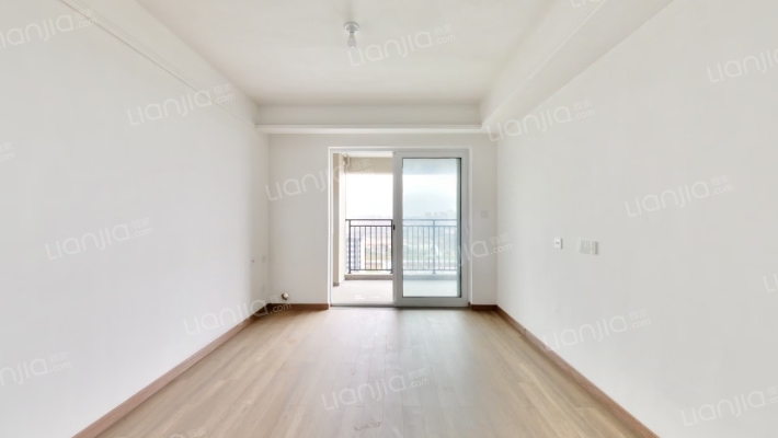 万科联发四季光年二手房实景图