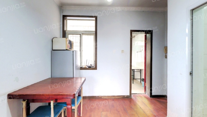 岳西路64号二手房实景图