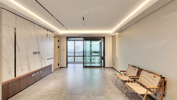 金基新睿樾府二手房实景图