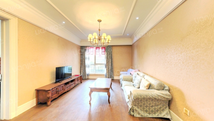 贝肯山莫缇园二手房实景图