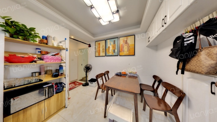 秋涛路168号二手房实景图