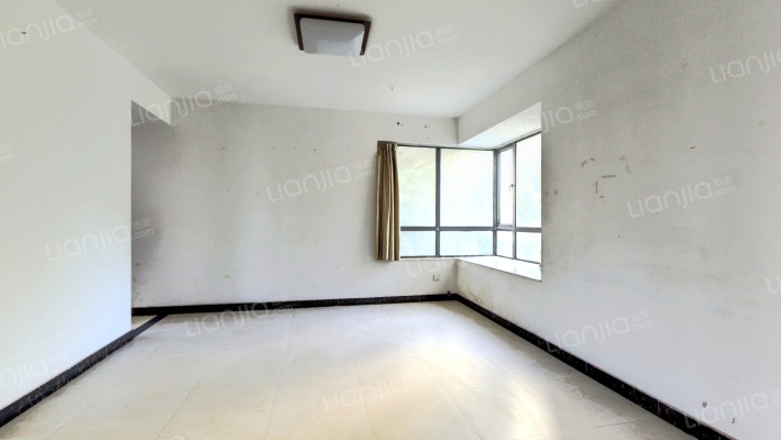 美加湖滨新城二期二手房实景图